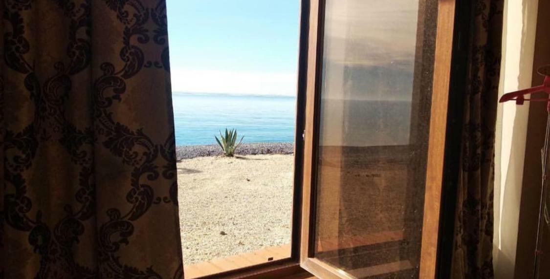 Leon Beach Hotel New Athos Ngoại thất bức ảnh