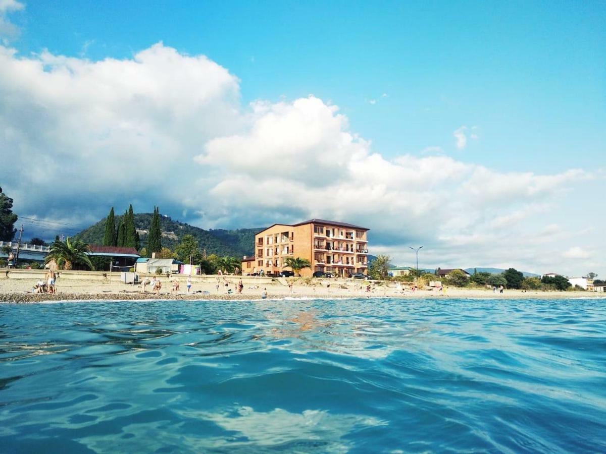 Leon Beach Hotel New Athos Ngoại thất bức ảnh